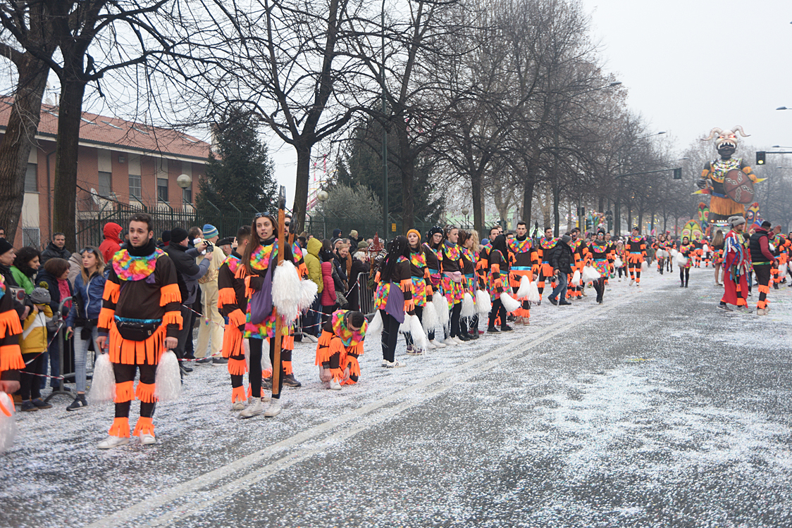 Sfilata carri Carnevale di Torino_350.jpg